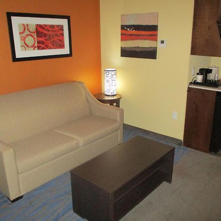 Best Western St. Louis Airport North Hotel & Suites Hazelwood Exterior foto