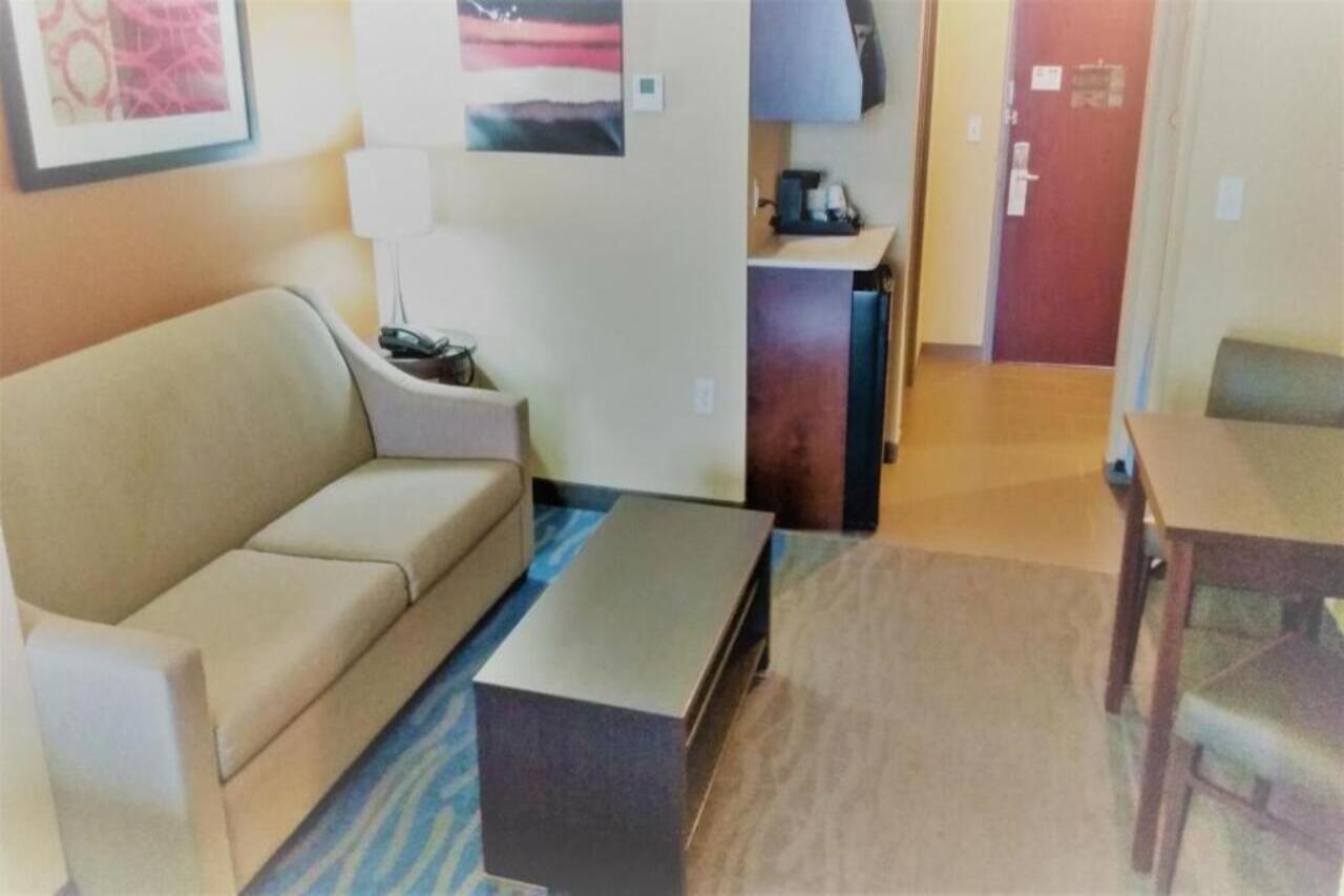 Best Western St. Louis Airport North Hotel & Suites Hazelwood Exterior foto