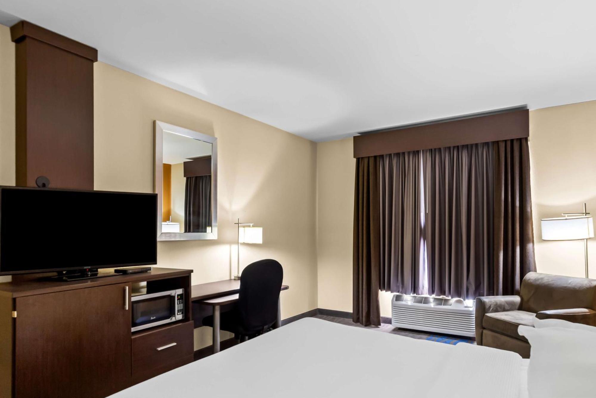 Best Western St. Louis Airport North Hotel & Suites Hazelwood Exterior foto