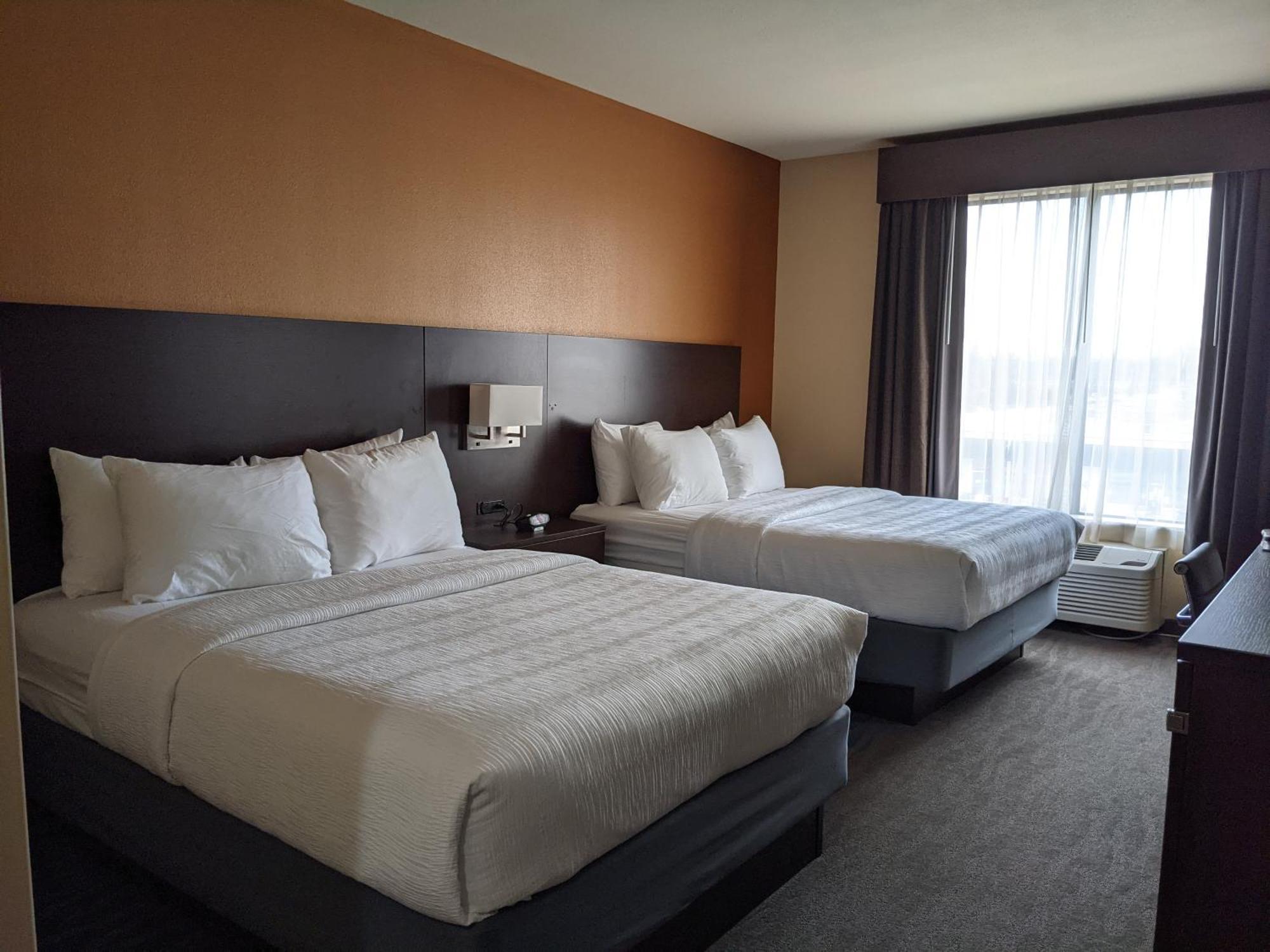 Best Western St. Louis Airport North Hotel & Suites Hazelwood Exterior foto